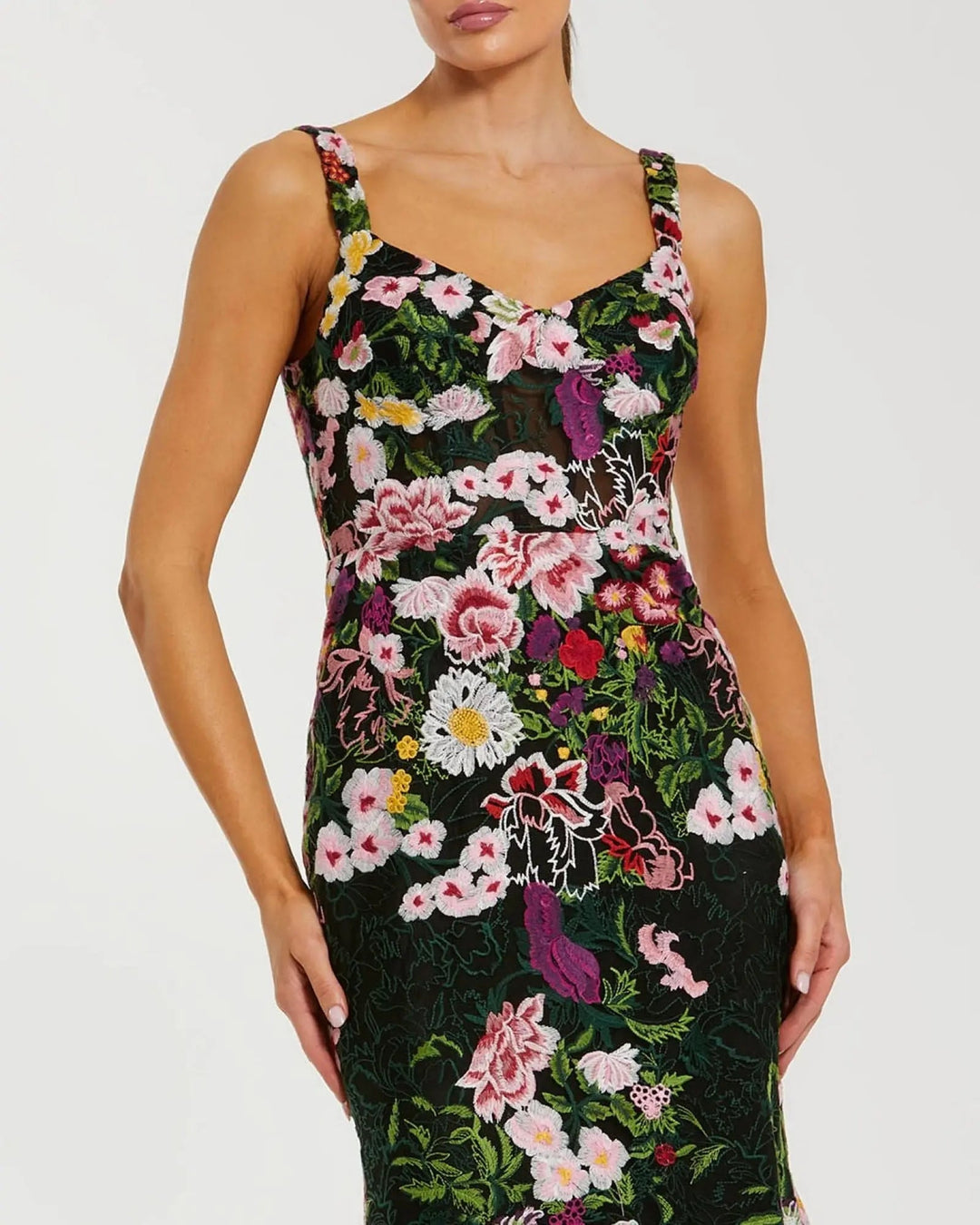 Black Sleeveless Floral Embroidered Mermaid Gown - FOSTANI.com