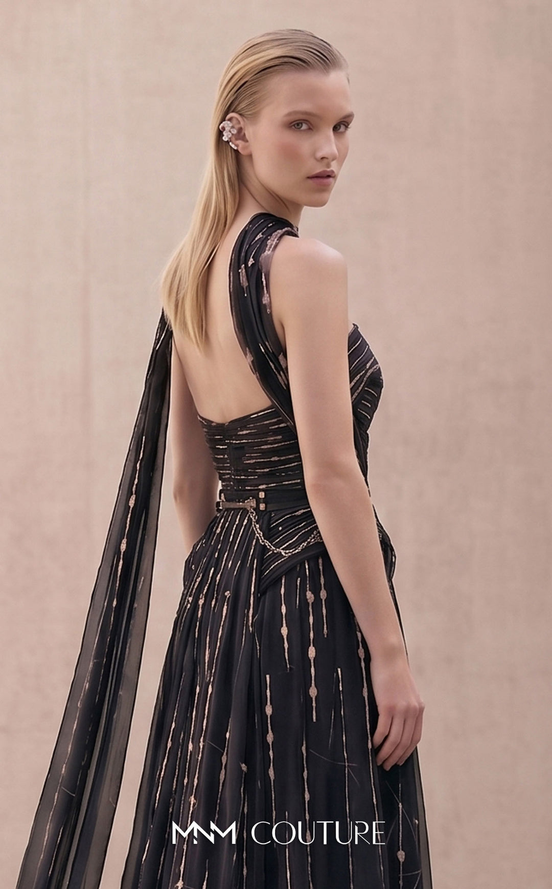 MNM Couture E0182 gown, bodice close-up