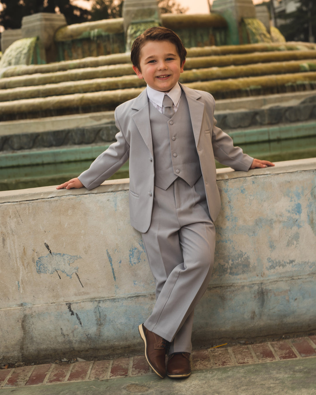 Peanut Butter Collection Joey Light Grey suit - FOSTANI